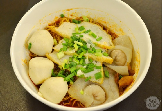 Fishball_Noodles