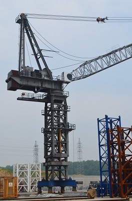 Luffing crane 6.2014
