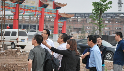 Investors_at_Ruyang_plant_new_gateway_2